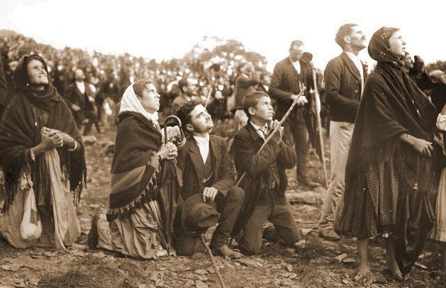 Fotografia z objawienia Matki Bożej w 1917 roku w Fatimie - Portugalia