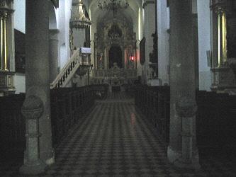 Wnętrze kościoła św. Mateusza i św. Wawrzyńca w Pabianicach