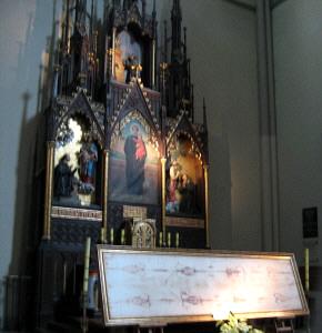 Ołtarz św. Stanisława Kostki w Archikatedrze w Łodzi