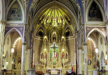 Ołtarz w kościele św. Stanisława Kostki, Nowy Jork (Greenpoint)